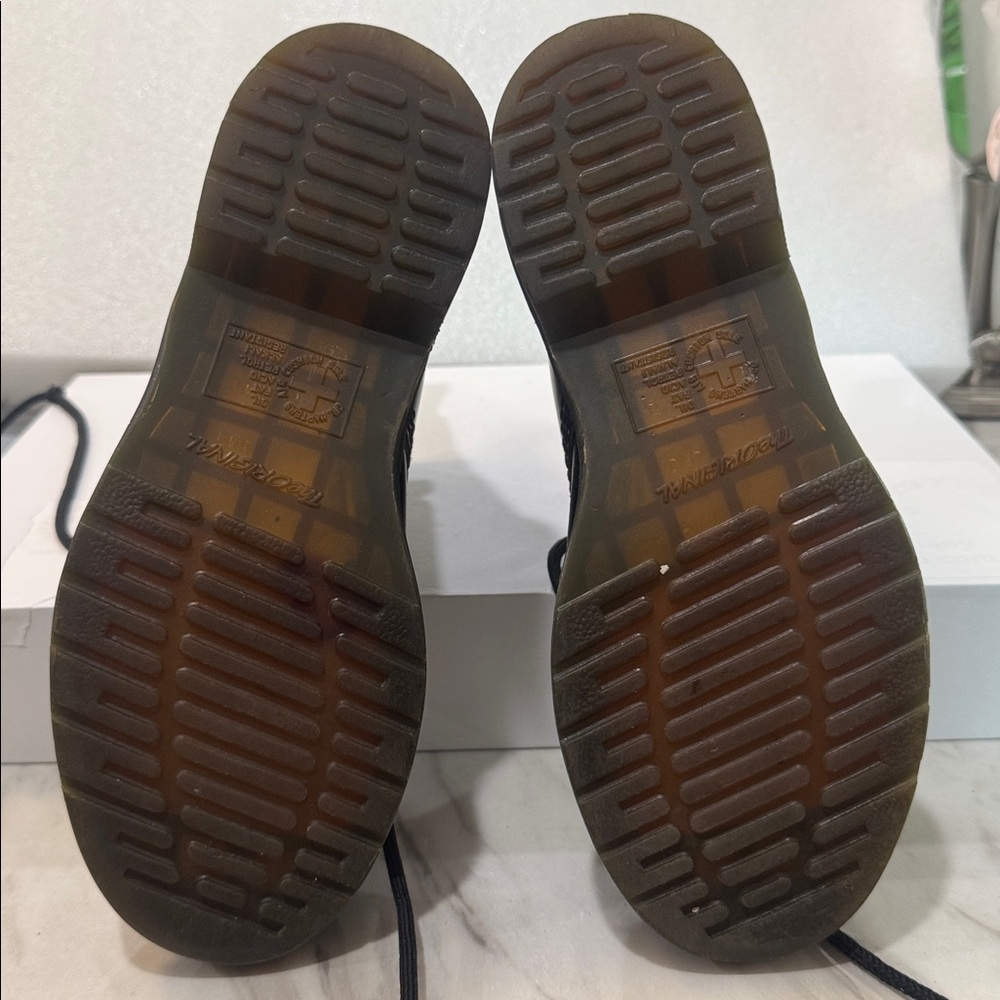 Doc Martens Patent Leather 1460s Ladies size 6 - Picture 6 of 7